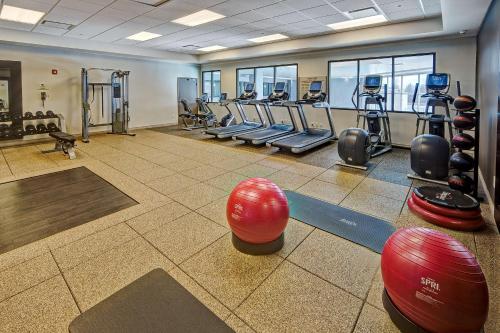 doubletree by hilton hotel decatur riverfront