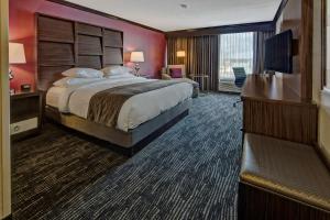doubletree by hilton hotel decatur riverfront