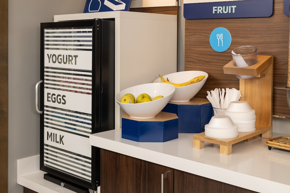 holiday inn express hotel and suites festus south