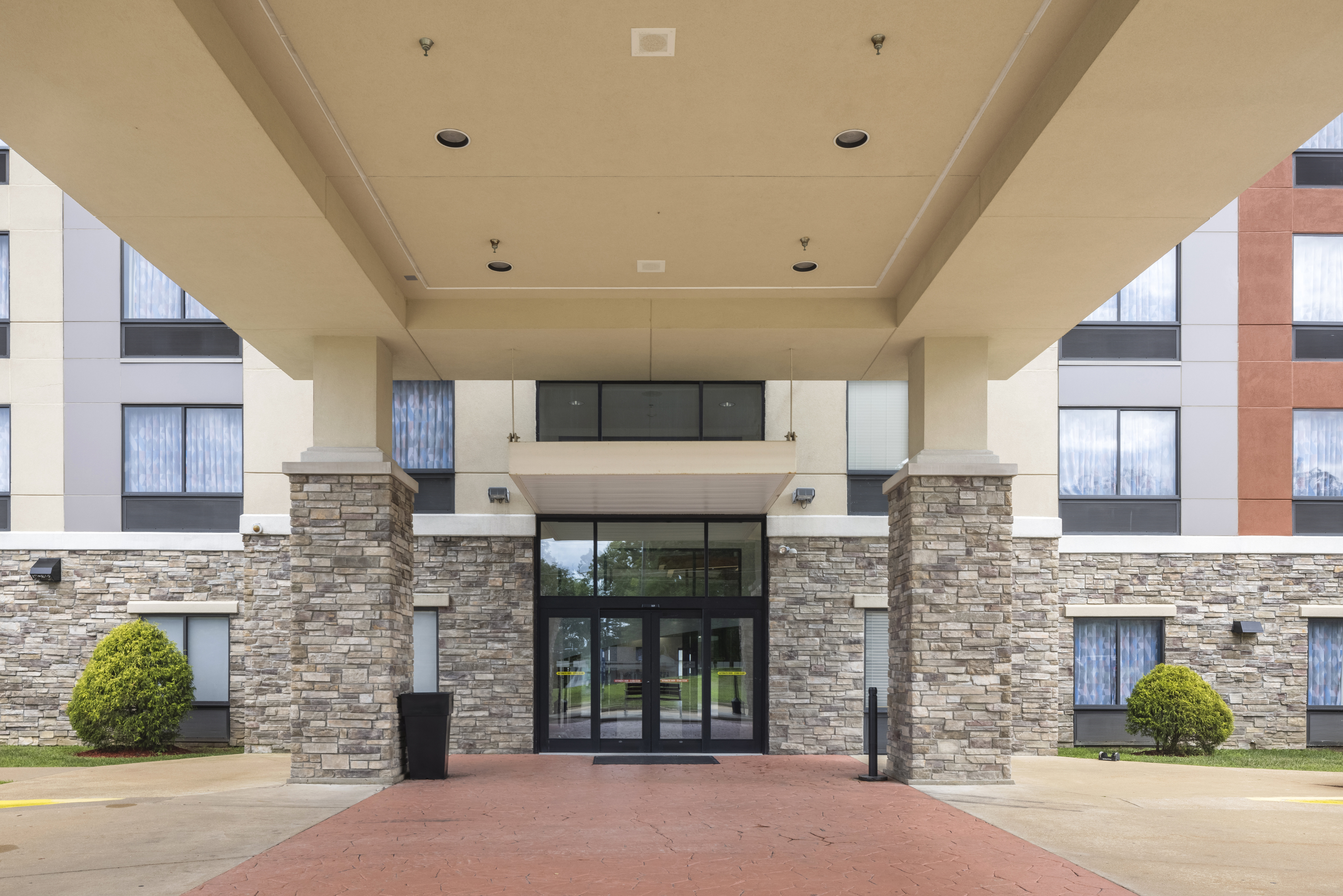 holiday inn express hotel and suites festus south