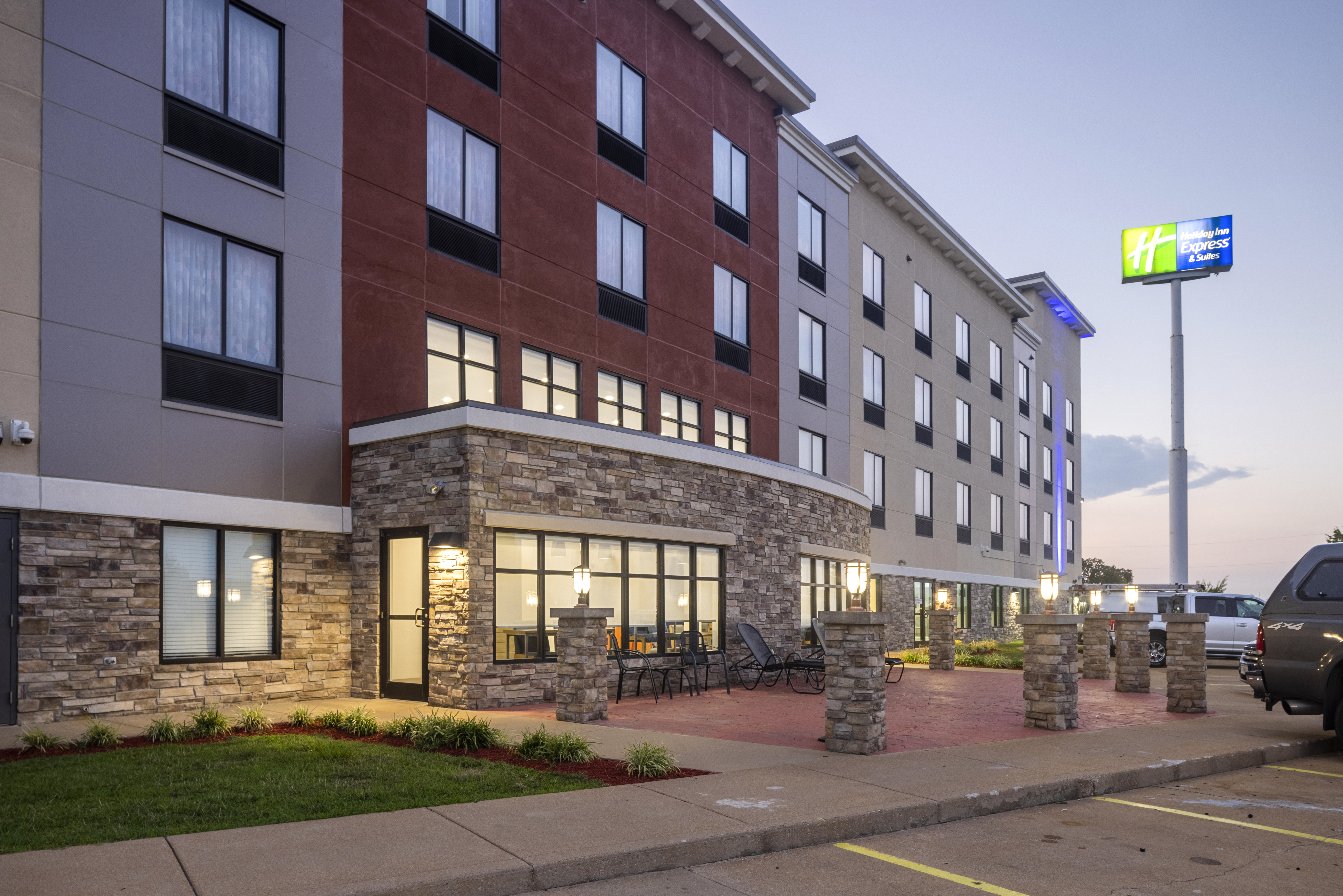 holiday inn express hotel and suites festus south