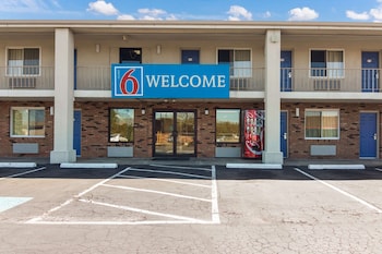 Motel 6 Youngstown, Oh,Girard>>Canfield,2 star