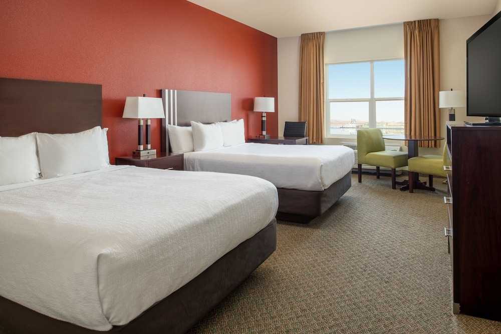 river lodge and grill