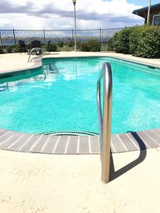 river lodge and grill