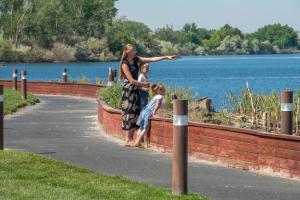 river lodge and grill