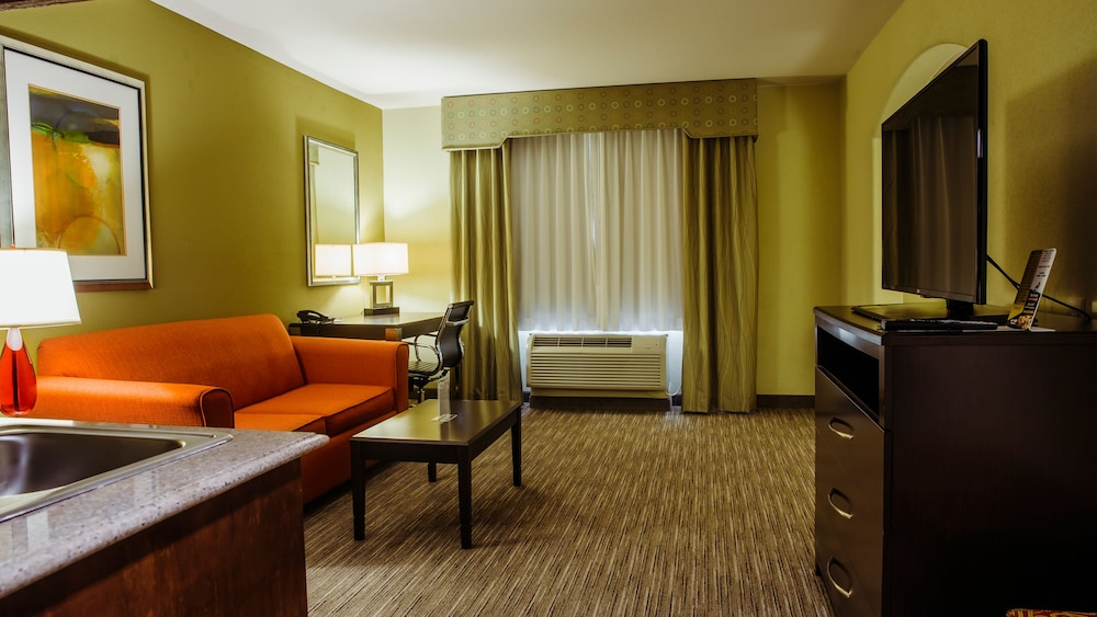 holiday inn express and suites waller