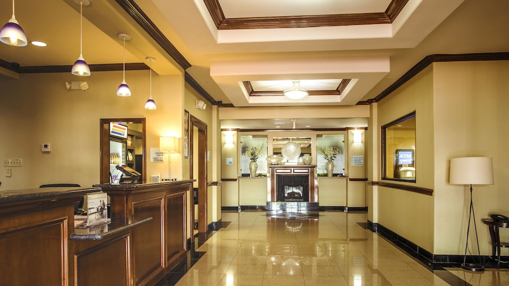 holiday inn express and suites waller