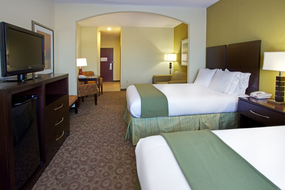 holiday inn express and suites waller