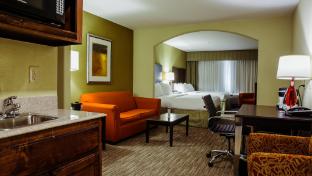 holiday inn express and suites waller