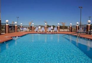 holiday inn express and suites waller