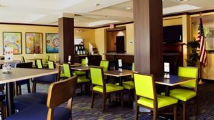 holiday inn express and suites waller