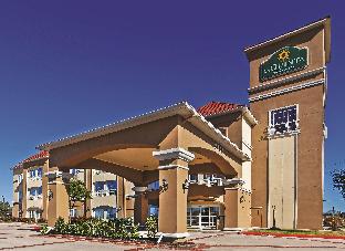La Quinta Inn & Suites By Wyndham Angleton,Brazoria>>Angleton,3 star