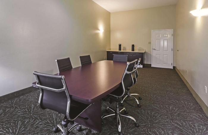 la quinta inn and suites by wyndham angleton