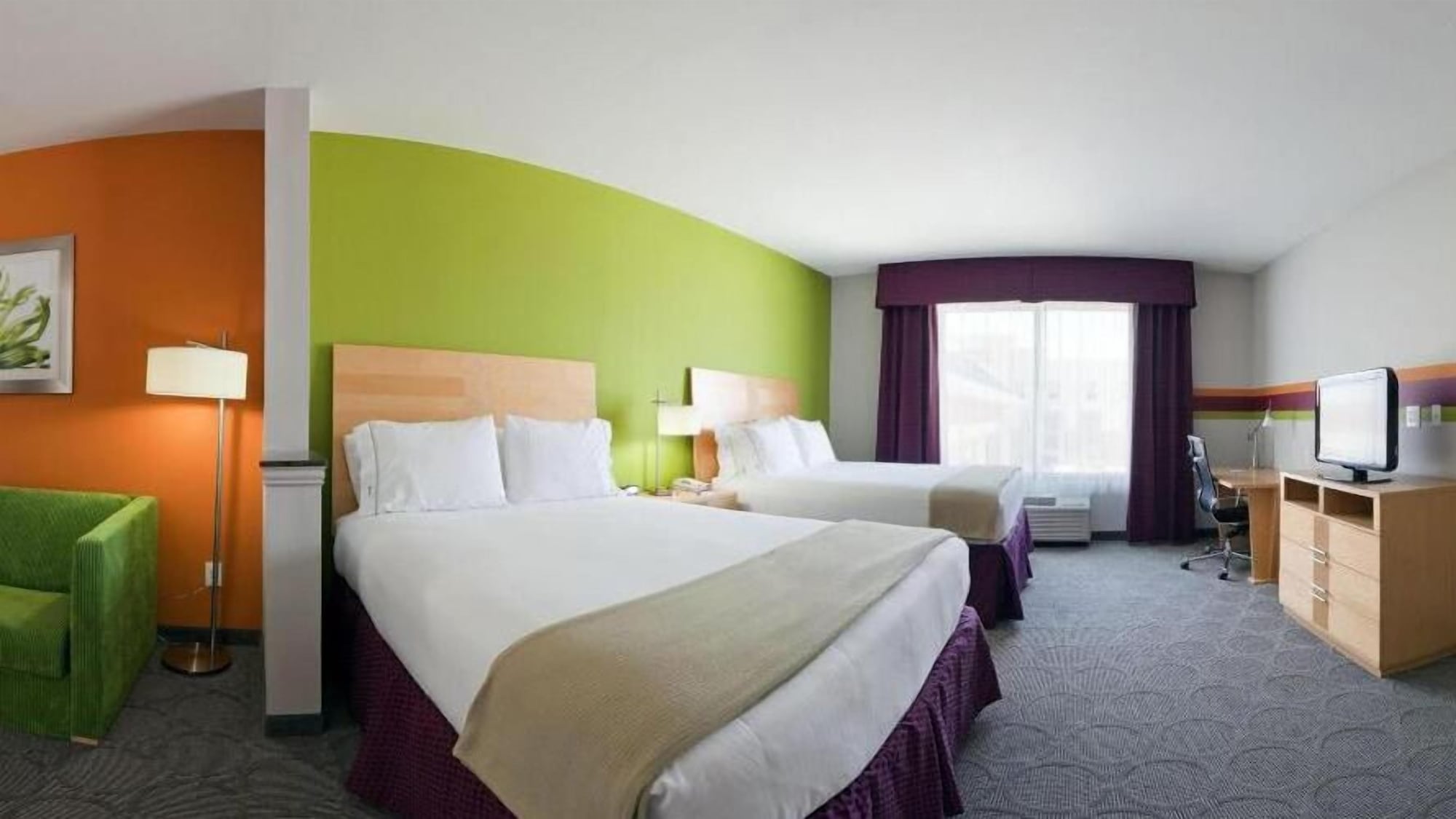 holiday inn express and suites clute lake jackson
