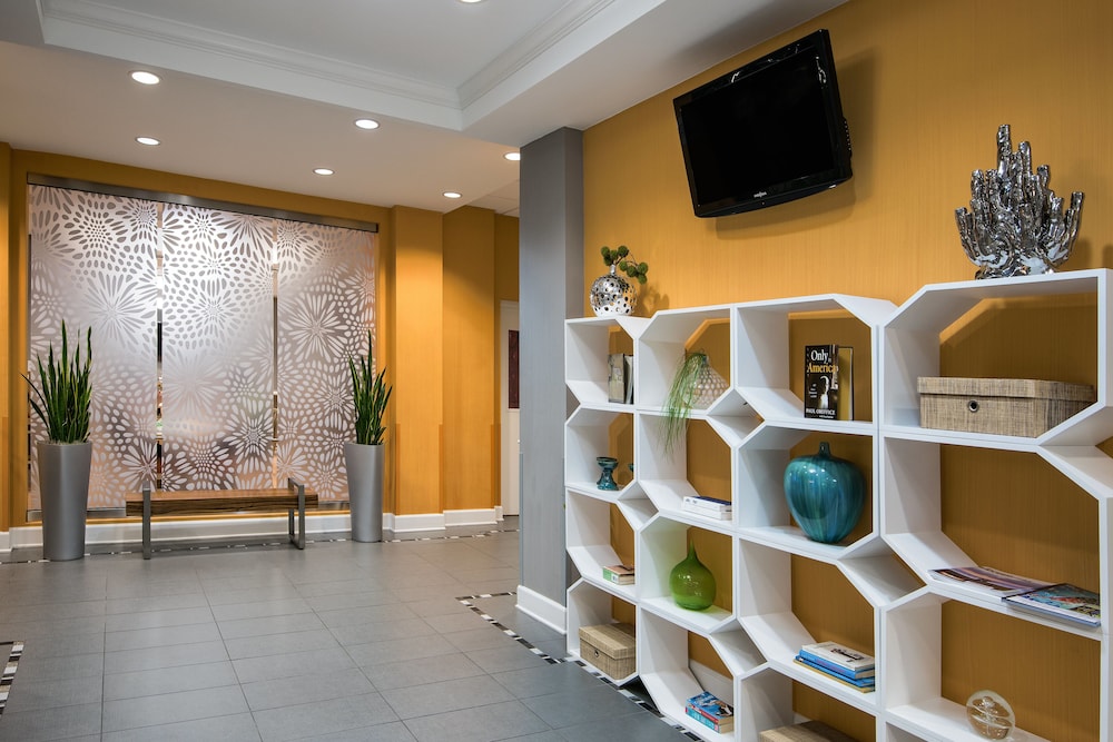 holiday inn express and suites clute lake jackson