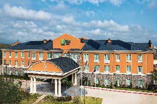 holiday inn express and suites clute lake jackson