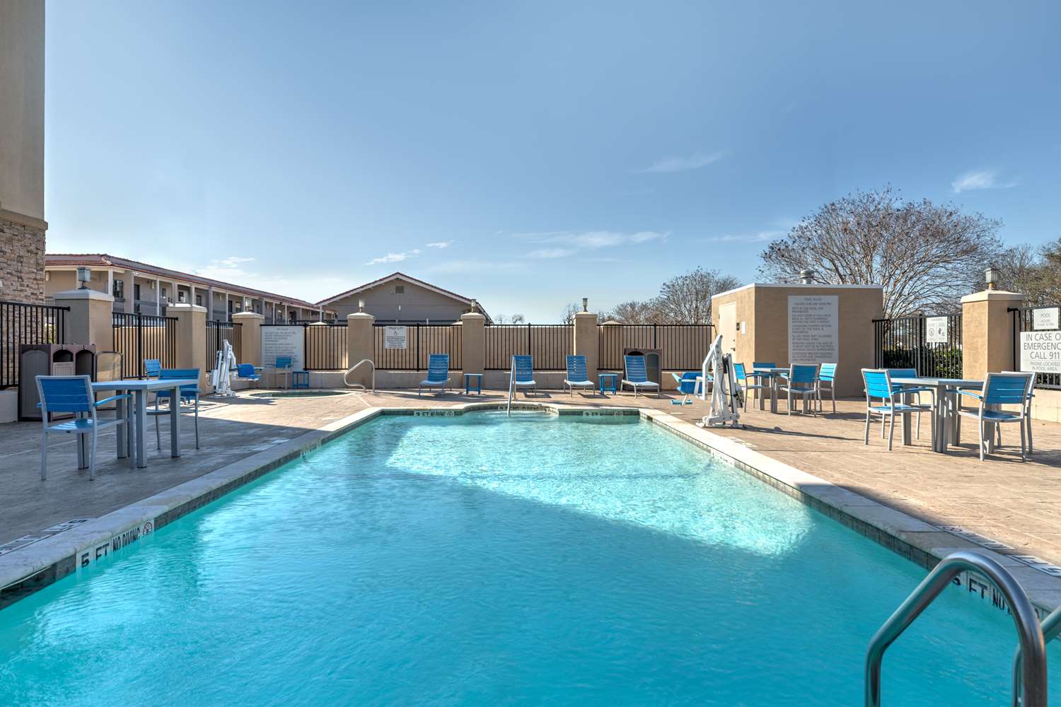 hampton inn and suites lake jackson clute