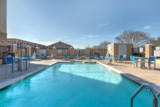 hampton inn and suites lake jackson clute