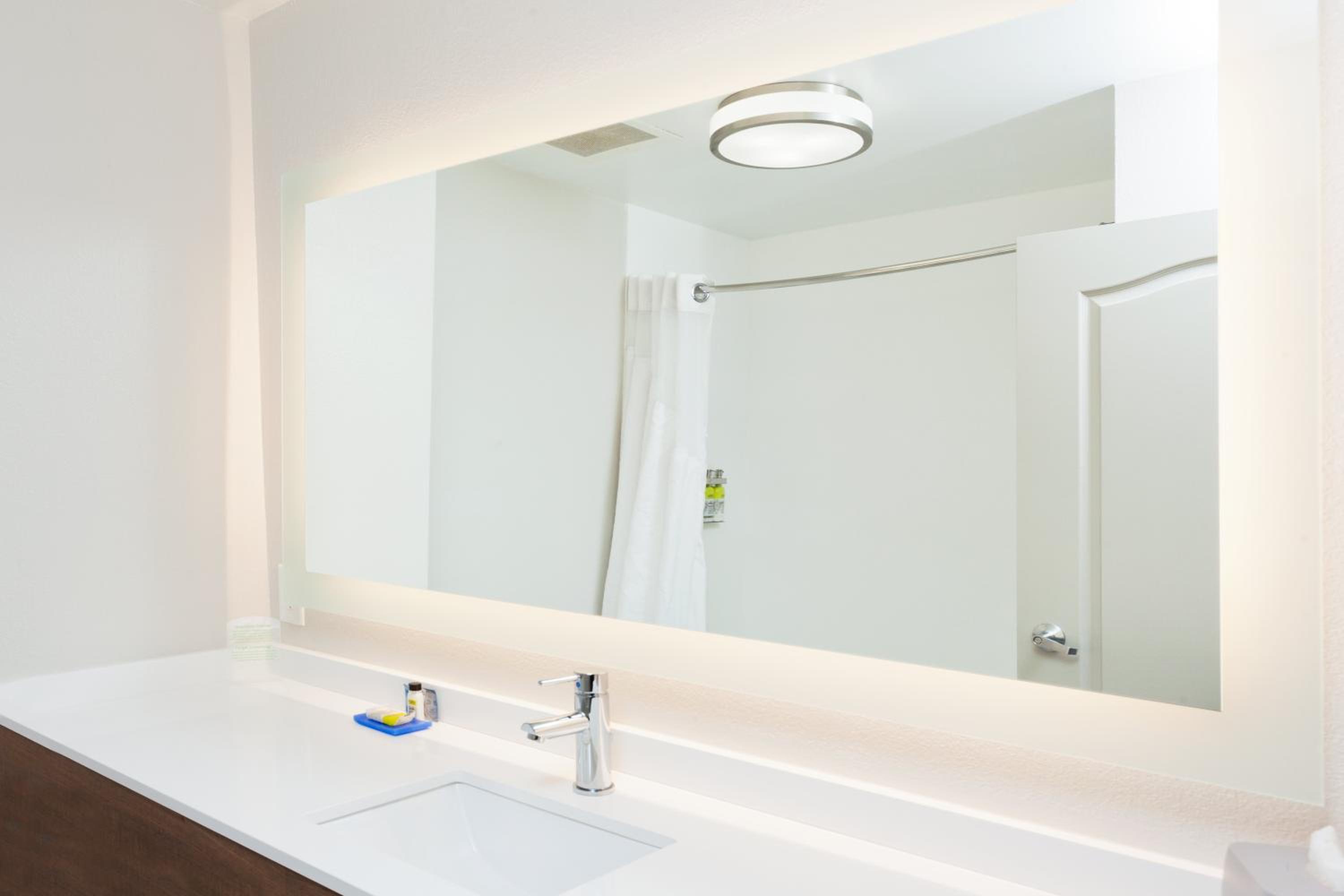 holiday inn express and suites rome east by ihg