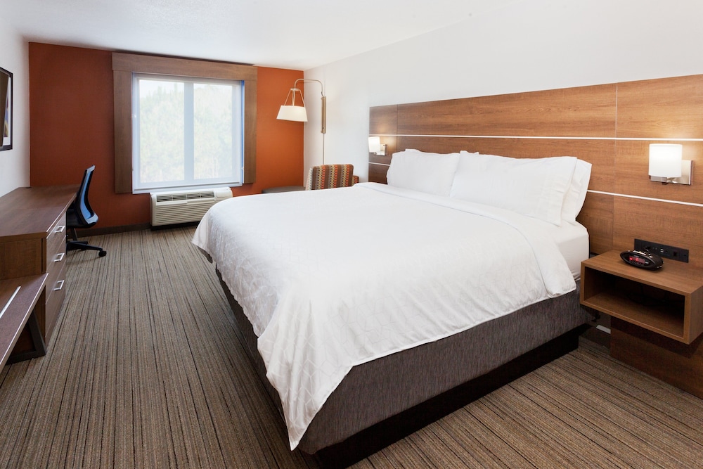 holiday inn express and suites rome east by ihg