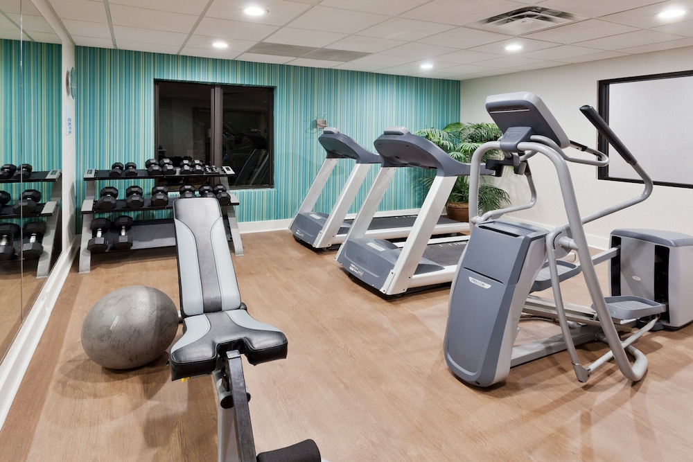 holiday inn express and suites rome east by ihg