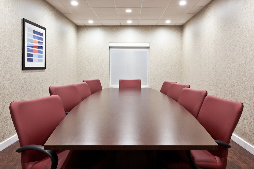 holiday inn express and suites rome east by ihg