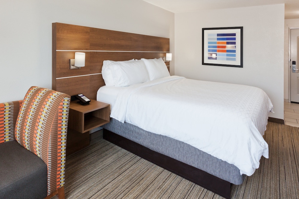 holiday inn express and suites rome east by ihg