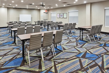 holiday inn express and suites rome east by ihg
