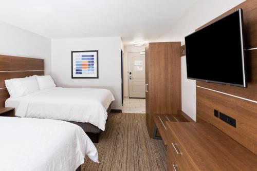 holiday inn express and suites rome east by ihg