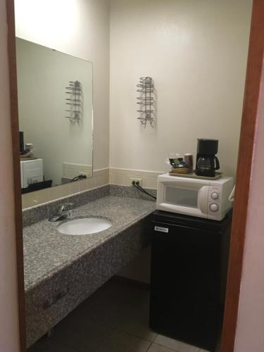 budget inn la fonda motel