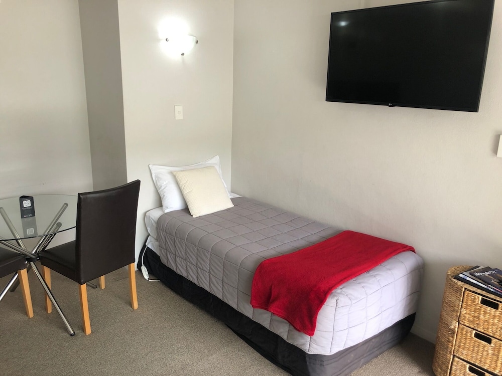absolute lakeview motel