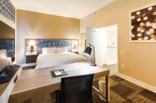 hampton inn and suites huntsville hampton cove