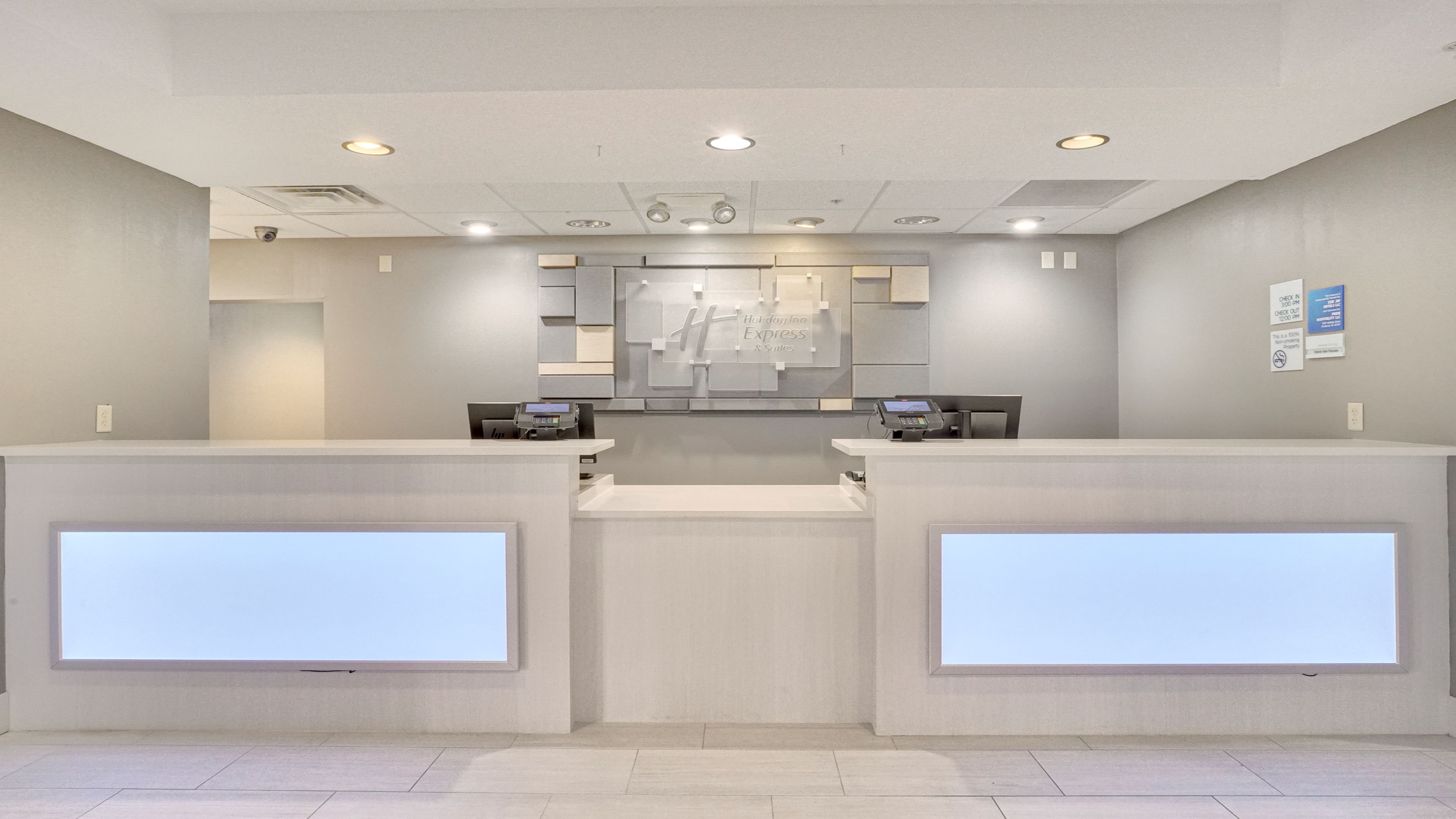 holiday inn express and suites portland by ihg