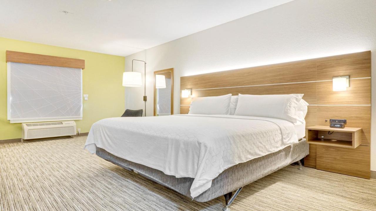 holiday inn express and suites portland by ihg