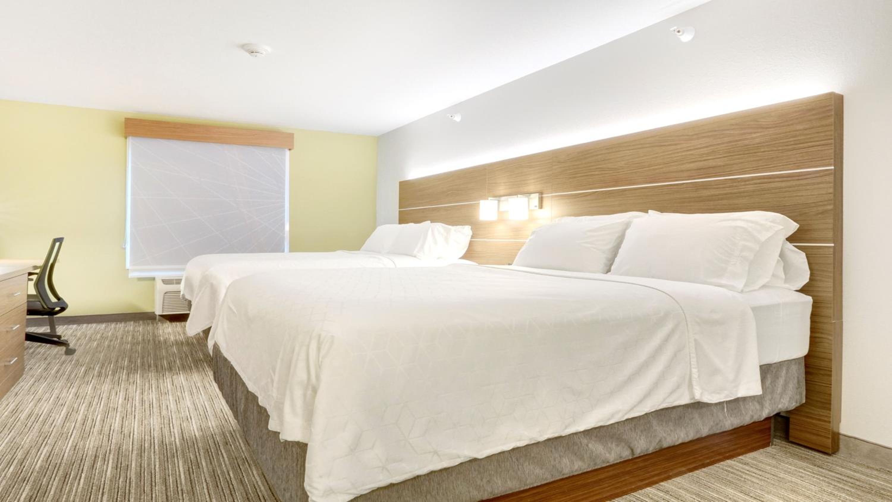 holiday inn express and suites portland by ihg