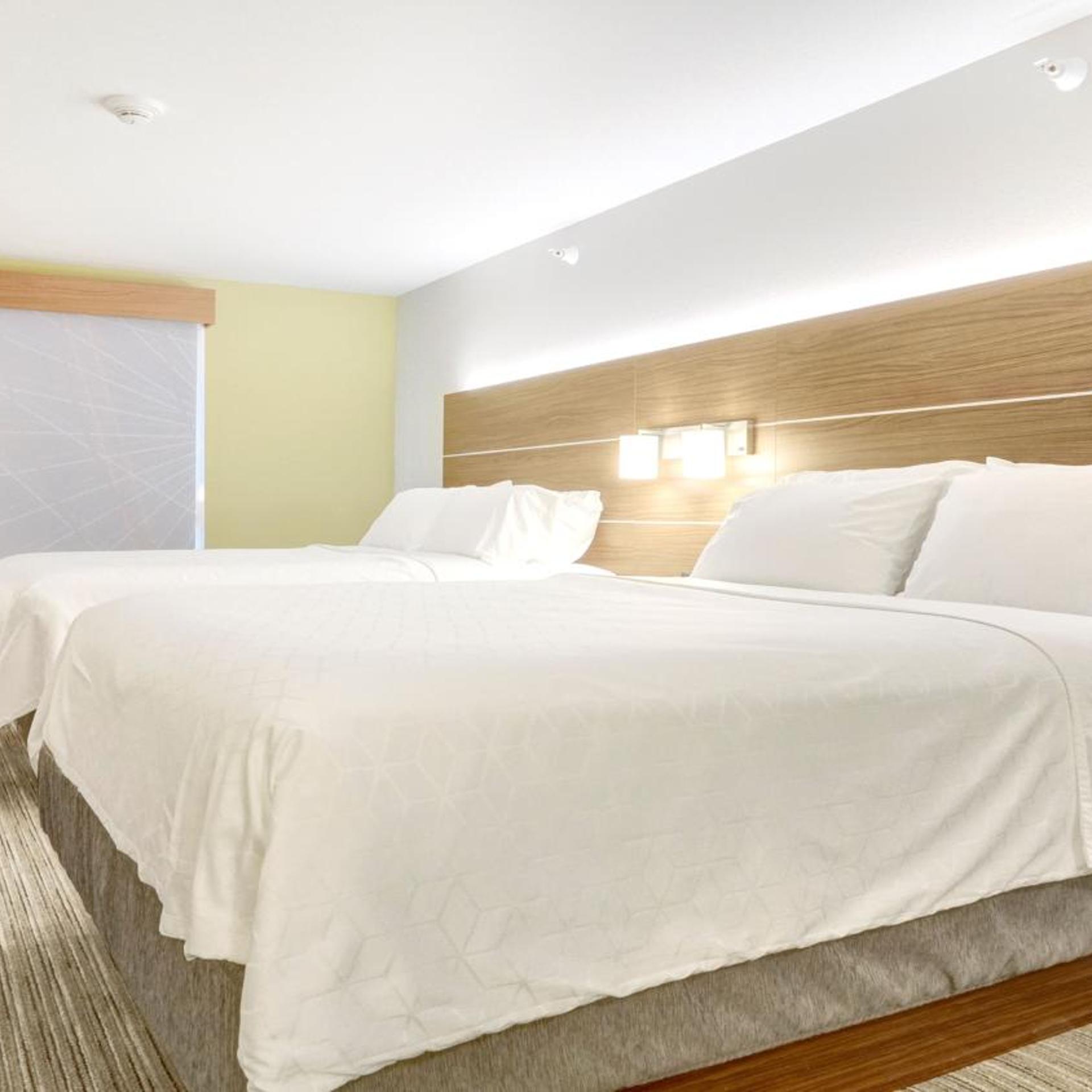 holiday inn express and suites portland by ihg