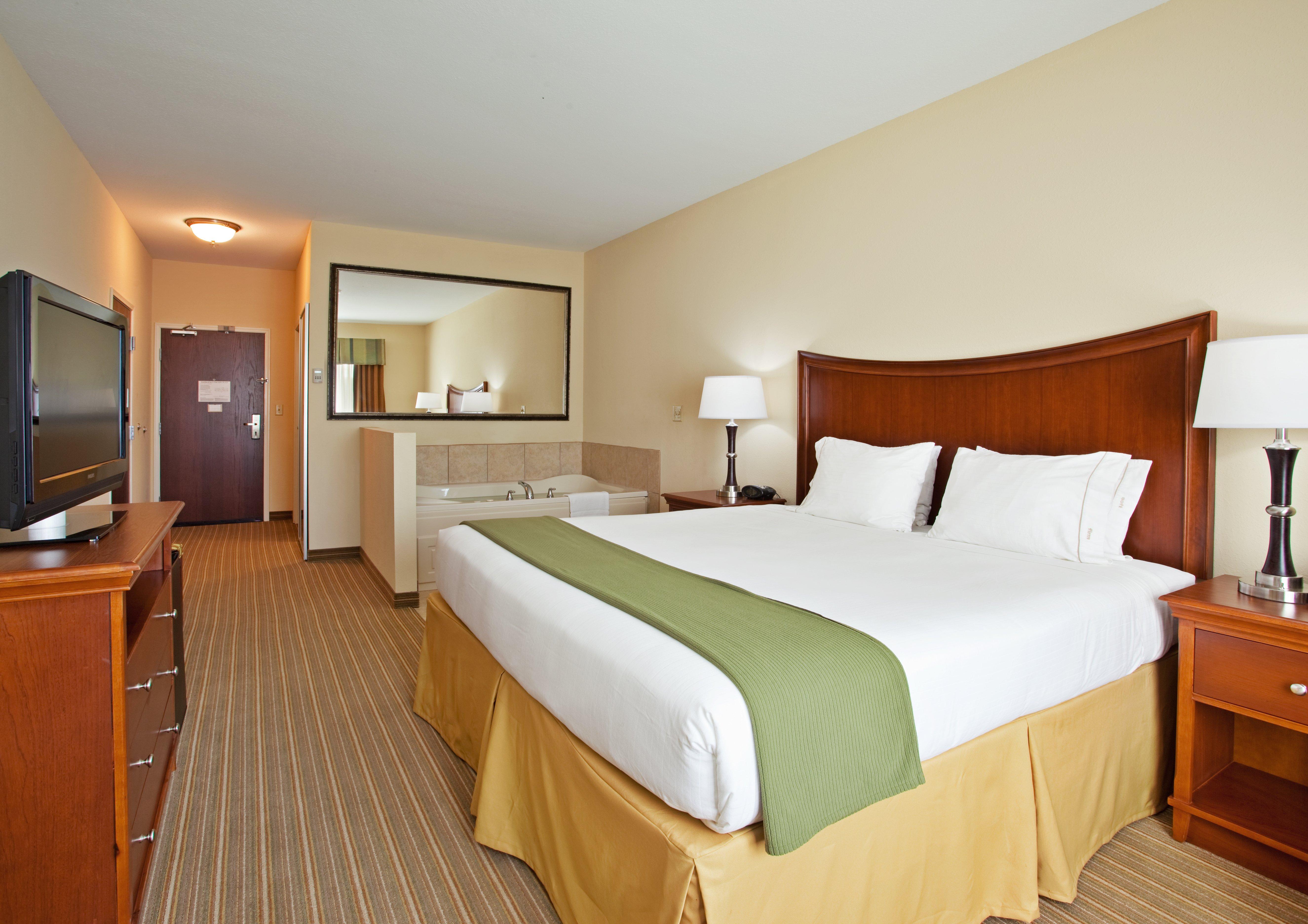 holiday inn express and suites portland by ihg