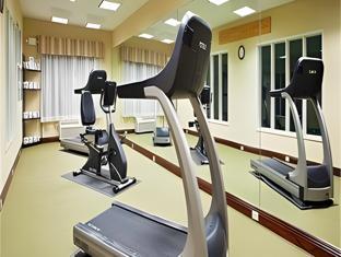 holiday inn express and suites portland by ihg