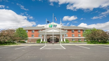 Holiday Inn Express & Suites Portland By Ihg,Indiana>>Berne,3 star