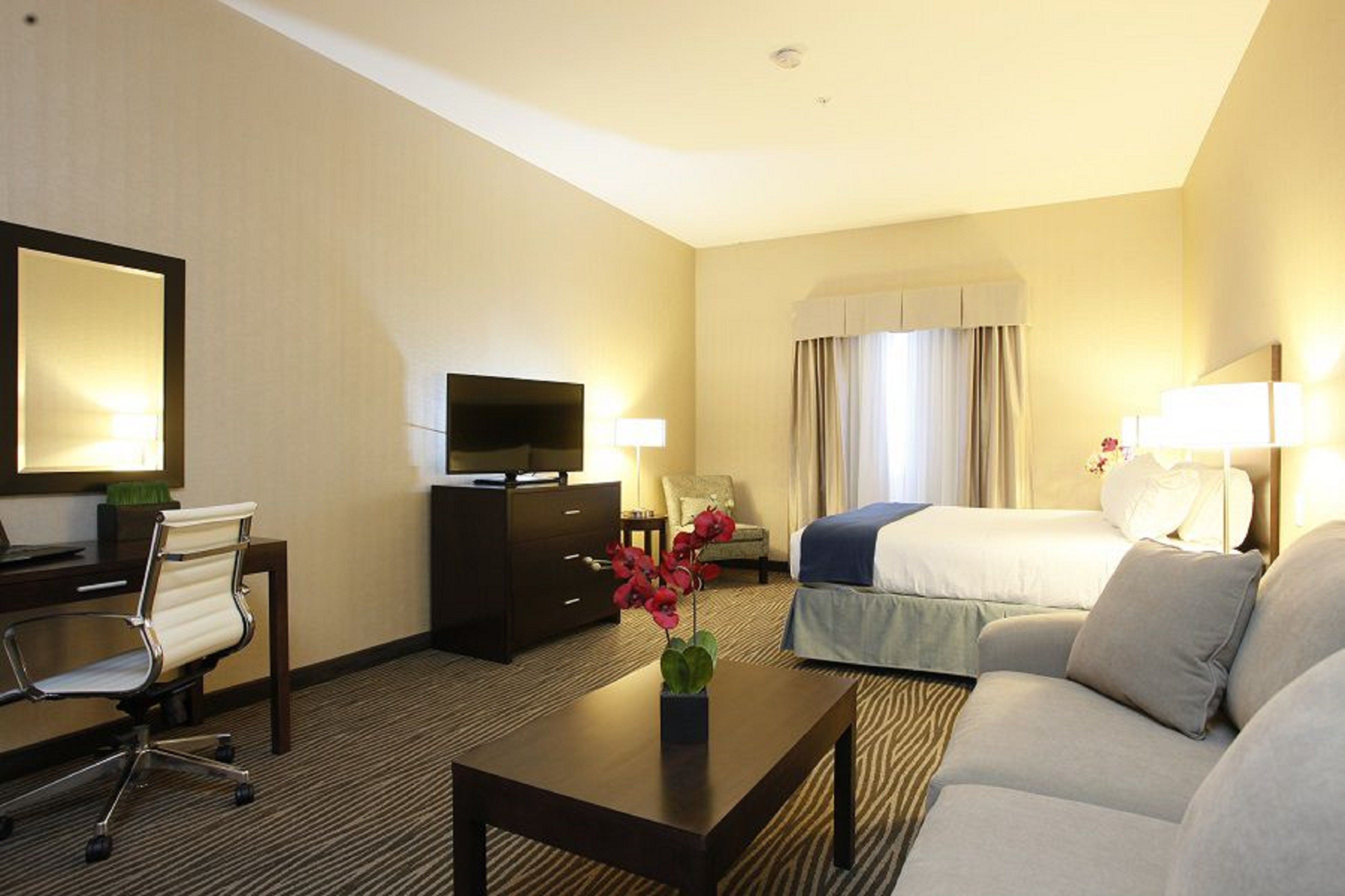 holiday inn express fort st john by ihg