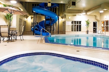 Holiday Inn Express Fort St John By Ihg,British Columbia>>Fort St. John,3 star