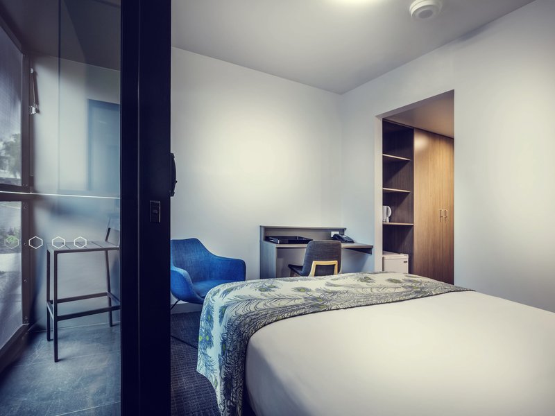 mercure darwin airport resort