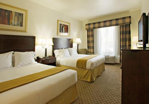 holiday inn express and suites childress by ihg