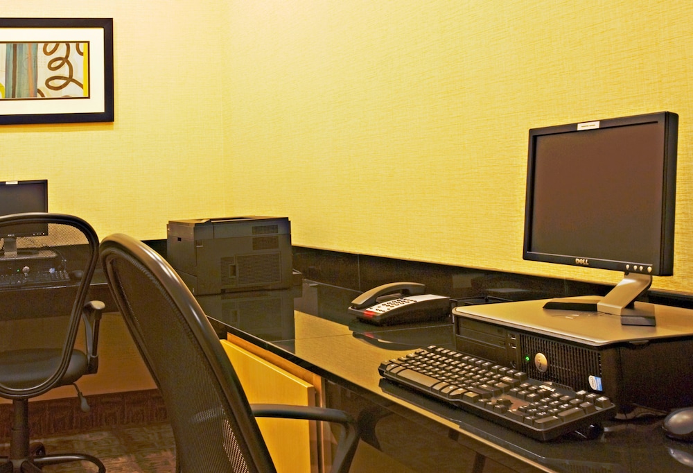 holiday inn express and suites borger by ihg