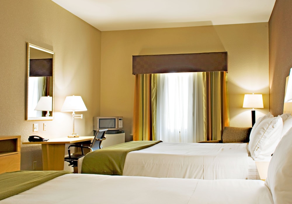 holiday inn express and suites borger by ihg