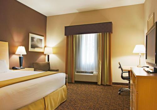 holiday inn express and suites borger by ihg