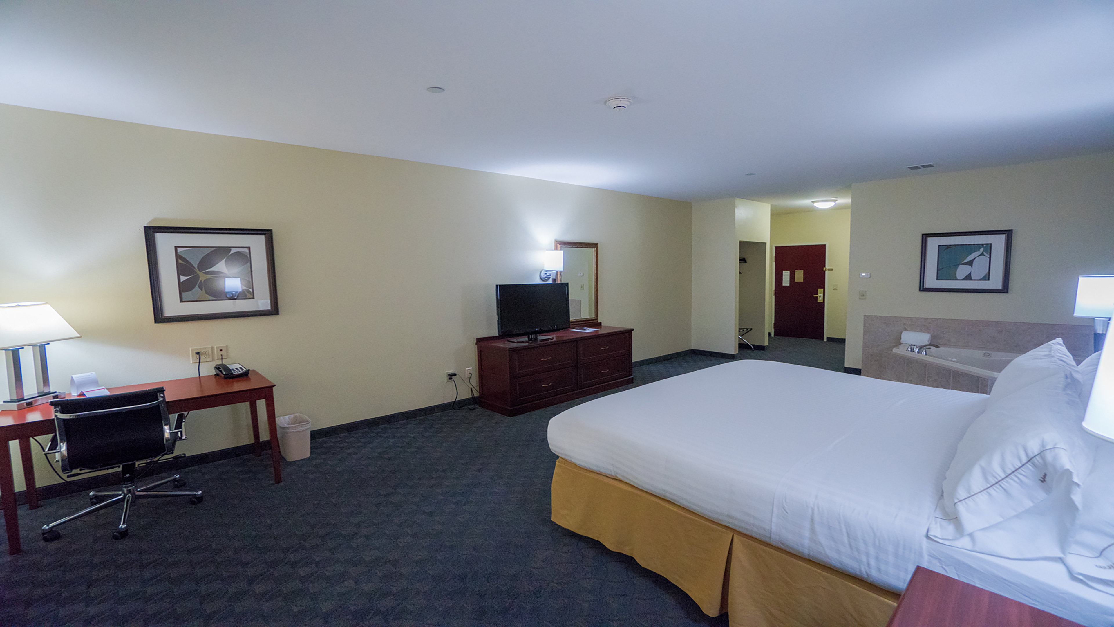 holiday inn express and suites pampa by ihg