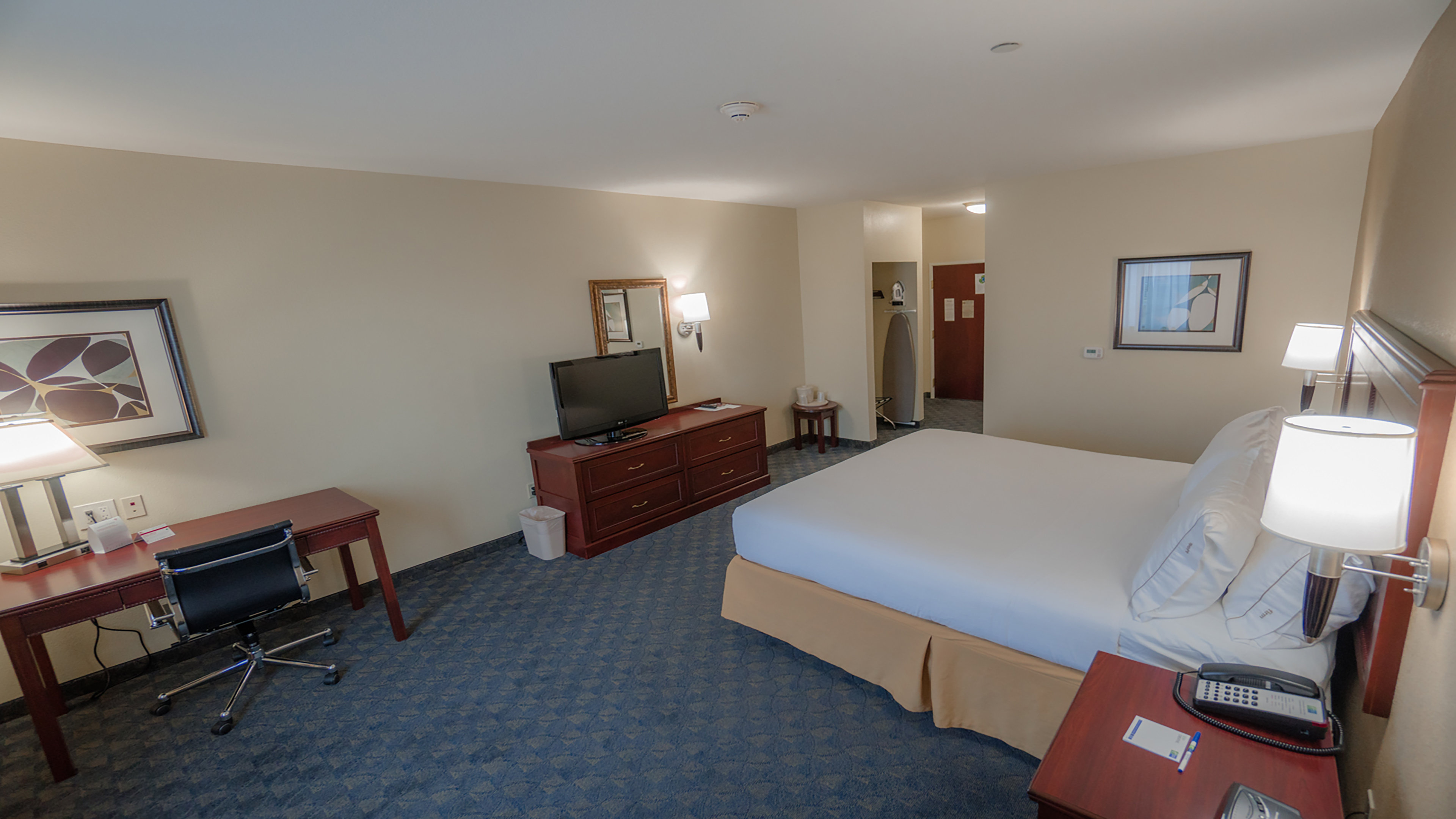 holiday inn express and suites pampa by ihg