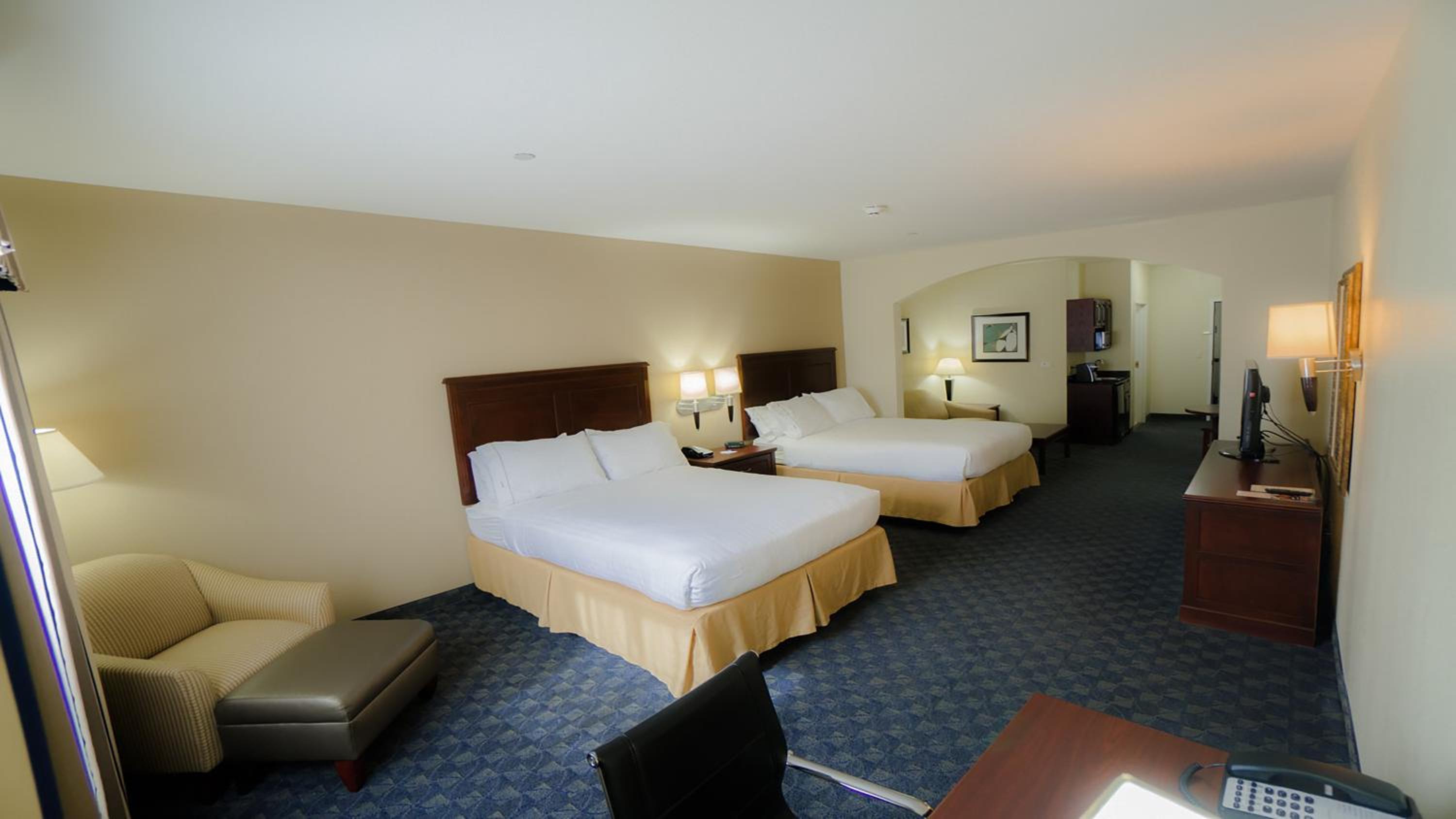 holiday inn express and suites pampa by ihg