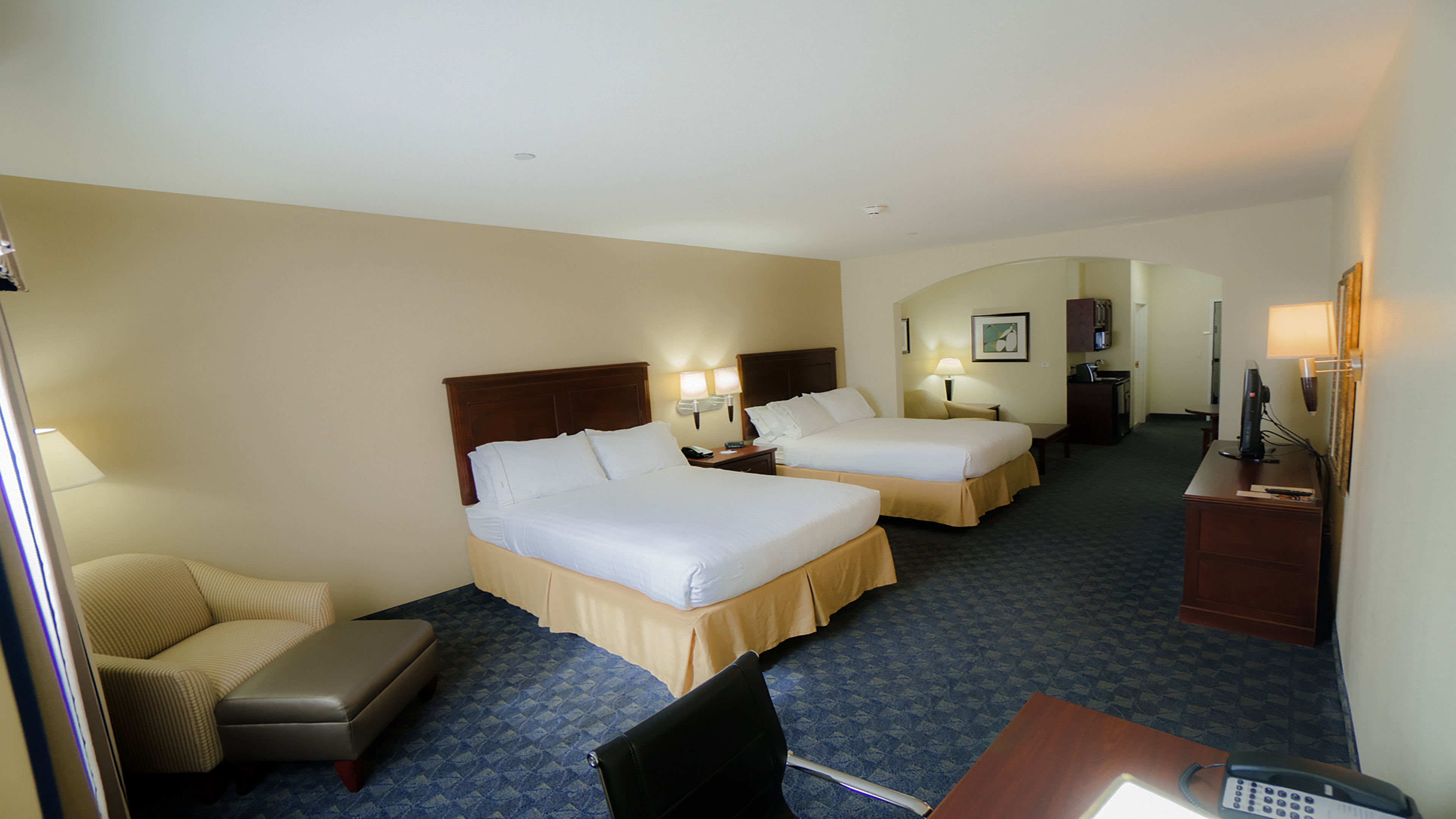holiday inn express and suites pampa by ihg